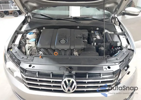 2012 Volkswagen Passat 2.5L S из США, поврежденный, VIN 1VWAP7A30CC079865